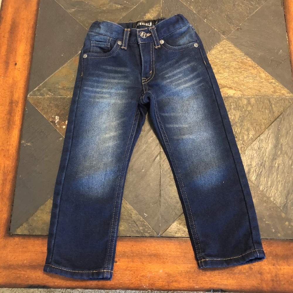 REBEL Jeans